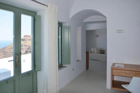 Cliff Side Suites - 106
