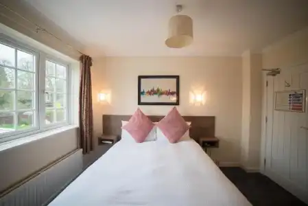 Red Mullions Guest House - 37