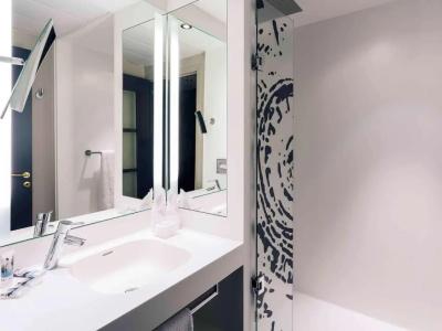 de Bourbon - Mercure Bourges - 59