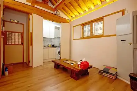 Hanok 24 Guesthouse Gyeongbokgung - 30