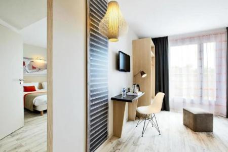 Kyriad Prestige Vannes Centre – Palais Des Arts - 80