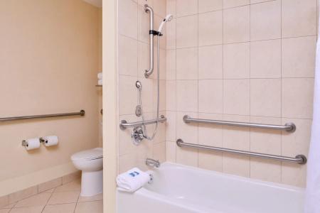 Holiday Inn Express Tampa N I-75 - University Area by IHG - 8