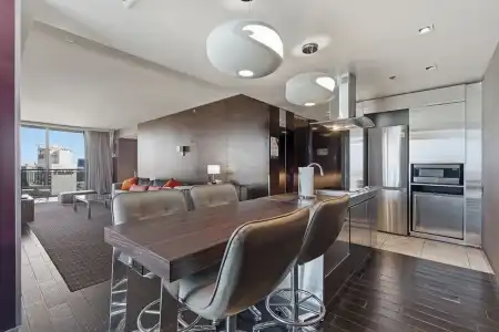 Beautiful Palms Place Suite - 258