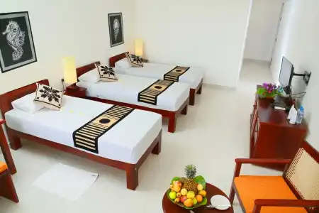 Sea Rock Villa - 38