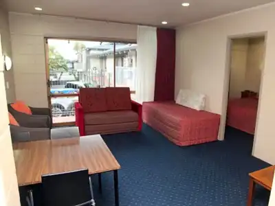 Epsom Motel - 55