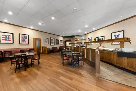Wyndham Riverfront Little Rock - 38