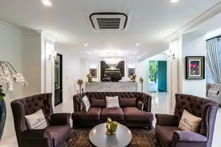 Merchant Villa - 1