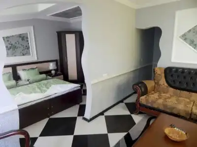 Lux Palace - 4