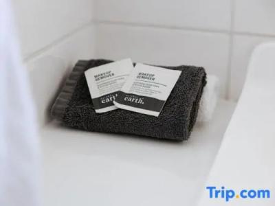 Cobblestone Court Motel – Wenzel Motels - 71