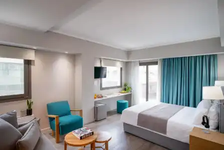 Chroma Fashion Rooms & Apartments - 3