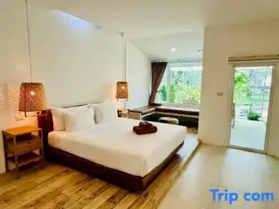 Twin Bay Resort - 204