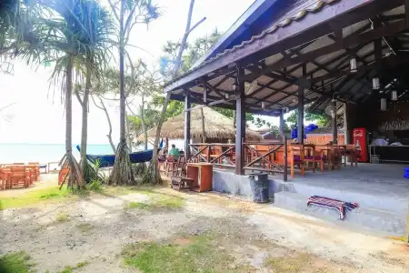 Harry's Sunset Klong Nin Beach - 13