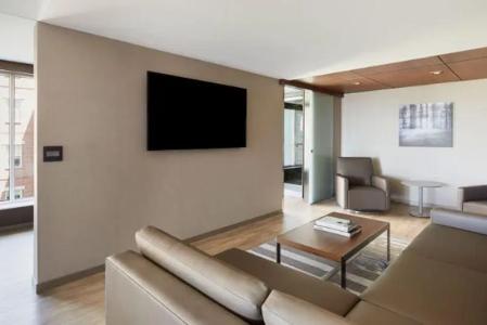 AC Madison Downtown - 4