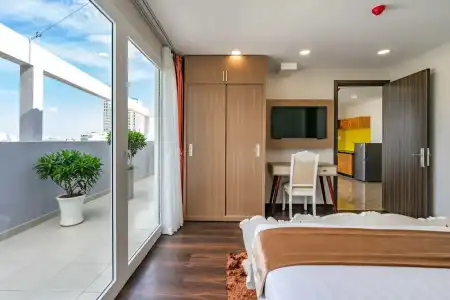 Emerald Central - 124