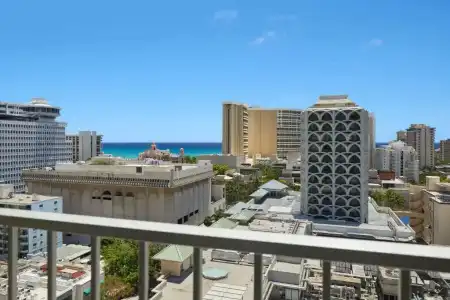 Waikiki Malia - 43