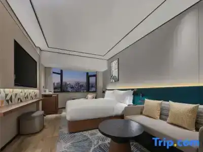 Hilton Garden Inn West Lake - 59
