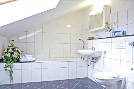 Rosenhof - 6