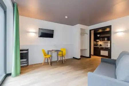 Homaris Kreuzberg 61 - 36