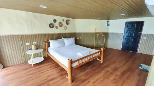 Paree Hut Resort Koh Sichang - 66