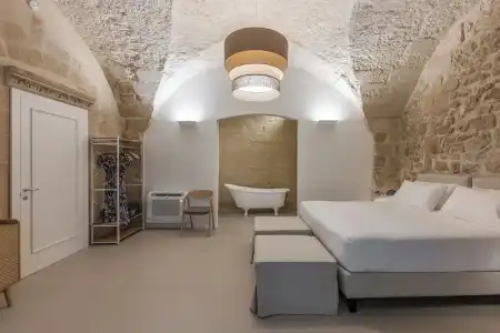 ARCO VECCHIO URBAN SUITE by EPOCA COLLECTION - 119