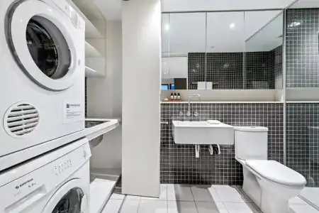 Corporate Keys - Freshwater Place - 129