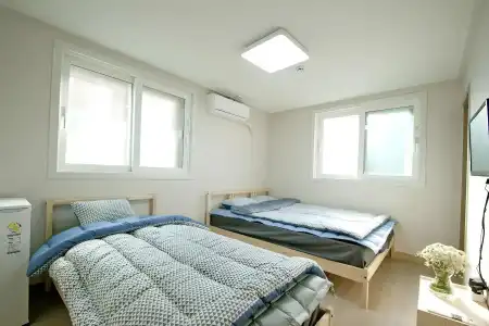 Twin Rabbit Hostel - 14