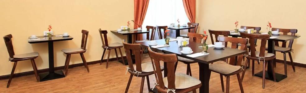 Hotel-Pension Cortina - 10