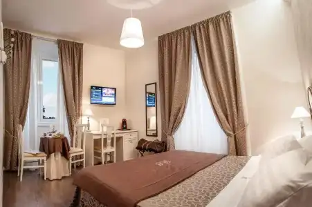 Relais de l'Opera - 50
