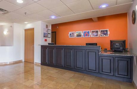 Motel 6 Dallas - Irving DFW Airport South - 11