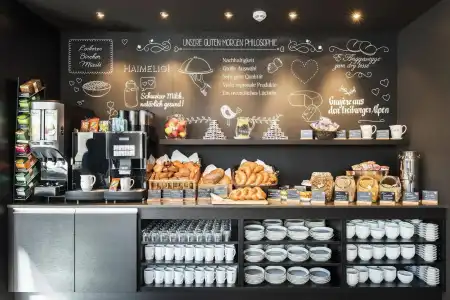 Motel One Basel - 12