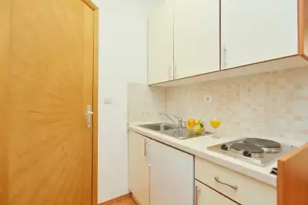 Apartments Zelic Tucepi - 104