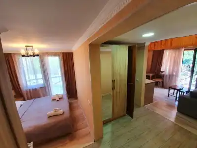Nino Ratiani's Guesthouse - 35