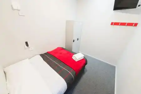 Urbanz - Hostel - 68