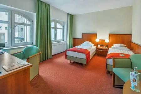 Best Western Plus Excelsior - 30