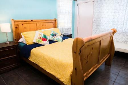ITH Beach Bungalow Surf Hostel - 69