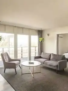 Hollywood Hills - 52