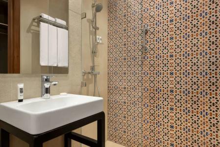 Ibis Styles Dubai Gold District - 8