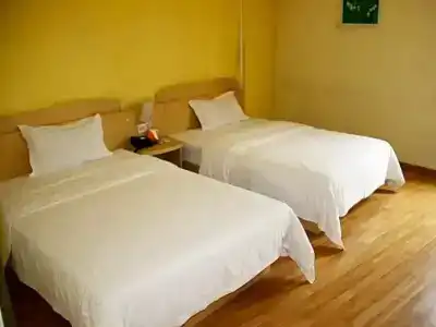 7Days Inn Kunming Wuhua Mountain - 1