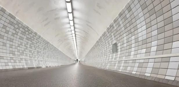 Schollers Restaurant & - 13