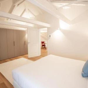 Vis a Vis Apartments - 32