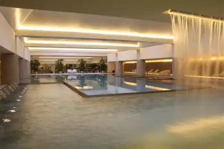 HUALUXE Shanghai Twelve at Hengshan by IHG - 27