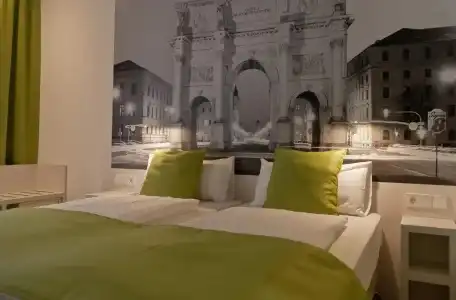 Super 8 by Wyndham Munich City North - 18