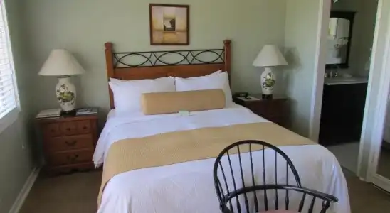 Colonial Terrace Inn by the Sea - 4