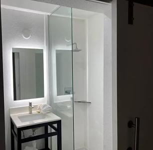 Red Lion Inn & Suites Sacramento - 46