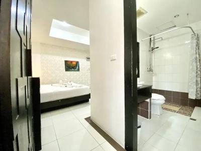 Beachwalk Patong - 9