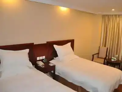 GreenTree Inn Shanghai Songjiang Xinqiao Jiuxin Road Express - 4