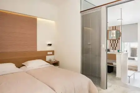Forum Suites - 113