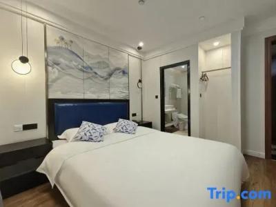 Longchen Holiday Inn (Shanghai Ruijin Hospital Yongjia Road Branch) - 61