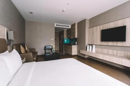 Adelphi Suites Bangkok - 201