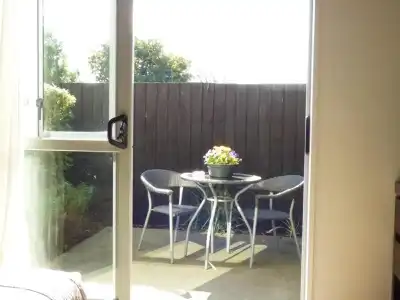 Fyffe On Riccarton - 9